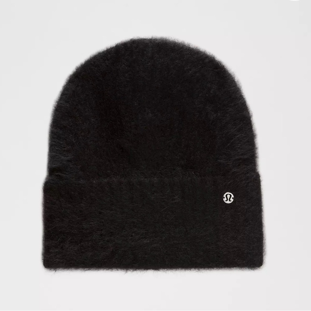 NWT Lululemon Fuzzy Cashmere Beanie | Black
